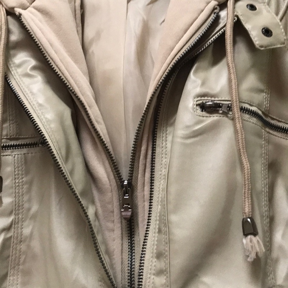 Jacket - Picture 2 of 5